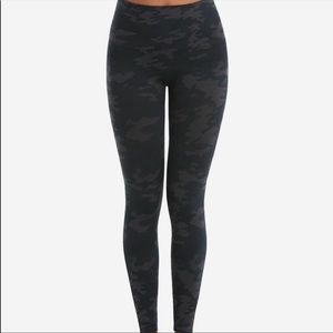Spanx Look At Me Now Camo Leggings